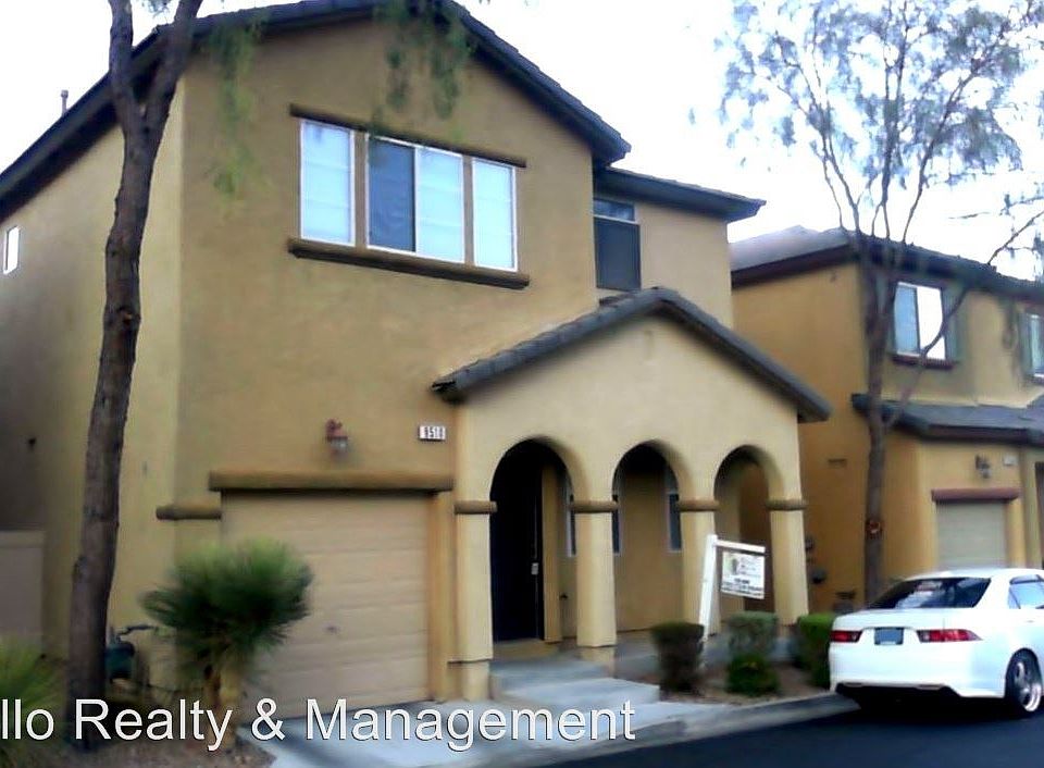 1st image of 9510 Wooded Hills Dr