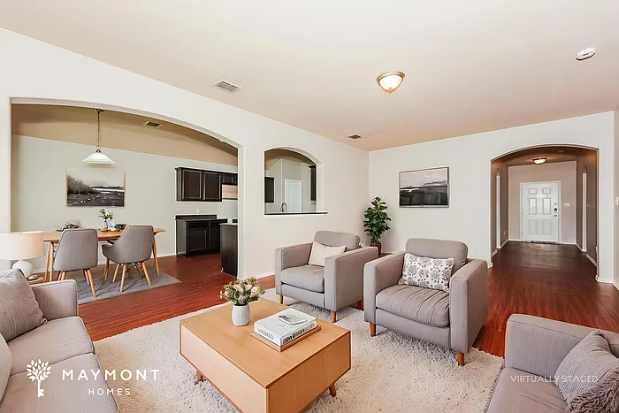 930 Haley Dr — Photo 4