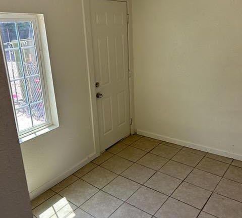 5th image of 19829 Kendall Dr APT 3