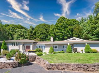 265 Brownstone Rdg, Meriden, CT 06451