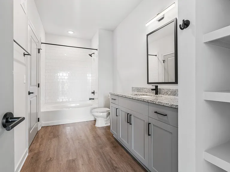 Dawson Park Apartments — Photo 42