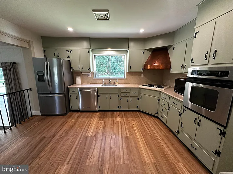 4 Smedley Dr — Photo 17
