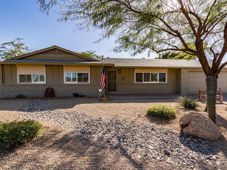 1st image of 2823 E Desert Cove Ave