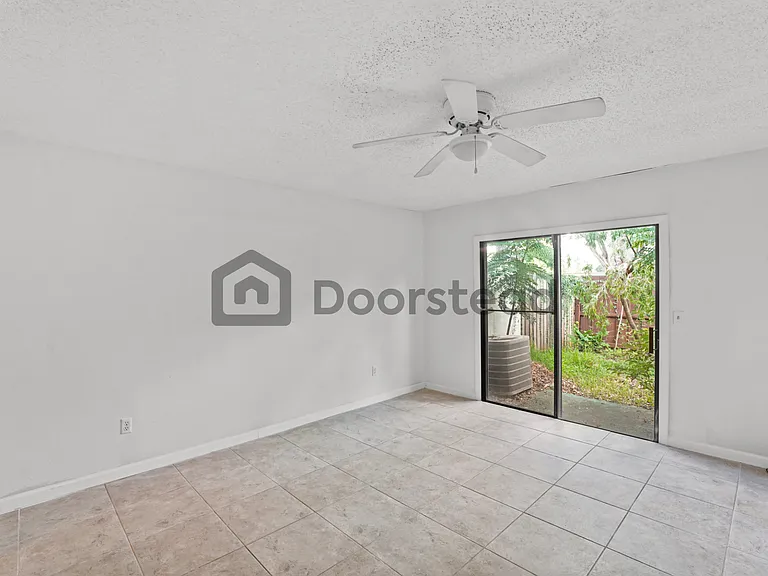 2434 Barbados Dr — Photo 9