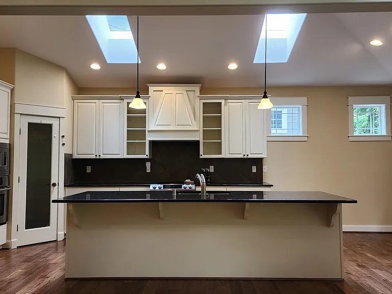3819 Cameron Dr NE — Photo 15
