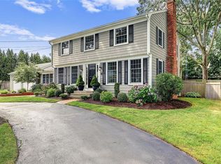 3 Lewis St, Barrington, RI 02806