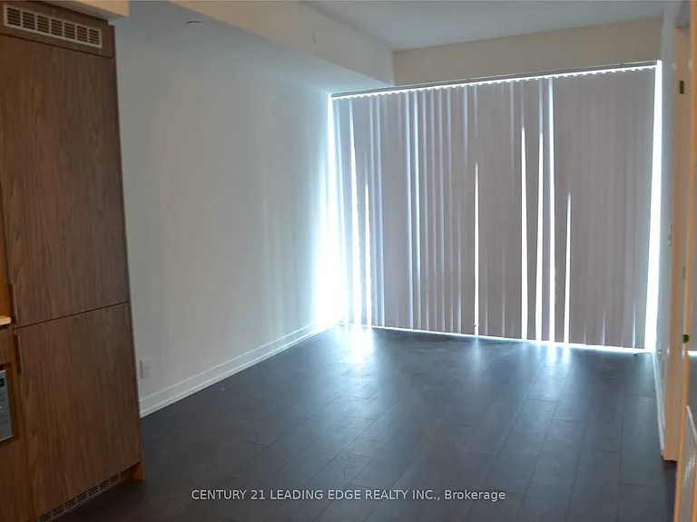 60 Shuter St #Penthouse 201 — Photo 8