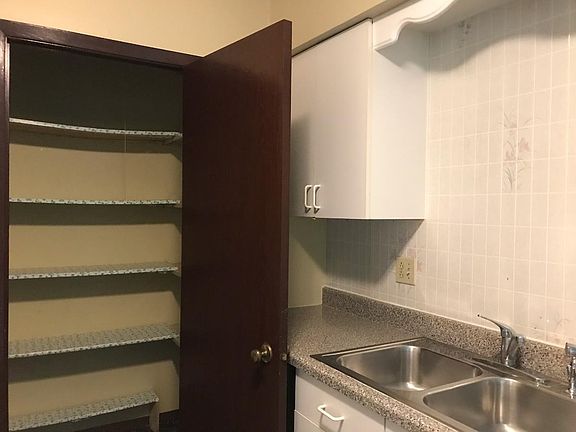 5th image of 413 Kiowa Dr APT 103