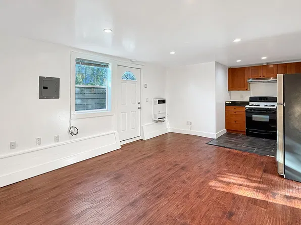 1623 Harmon St, Berkeley, CA