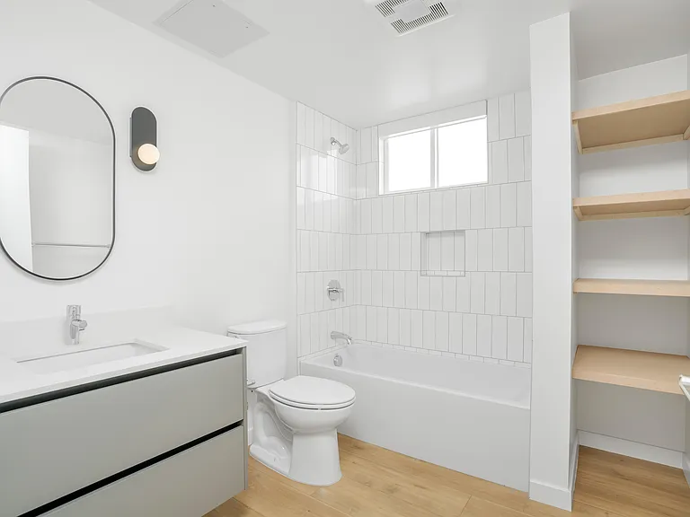 1422 Tamarind Ave — Photo 18