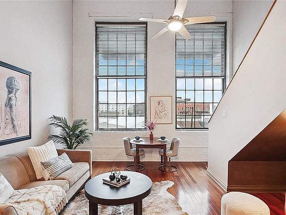 3rd image of 920 Poeyfarre St APT 337