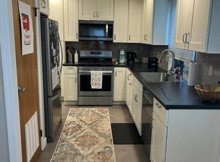 208 W Springfield Ave APT A, Champaign, IL