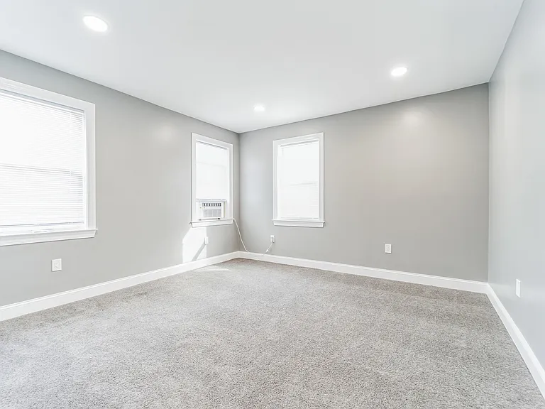 4806 Liberty Heights Ave — Photo 43