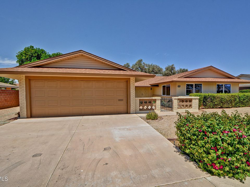 1st image of 10324 W Wininger Cir
