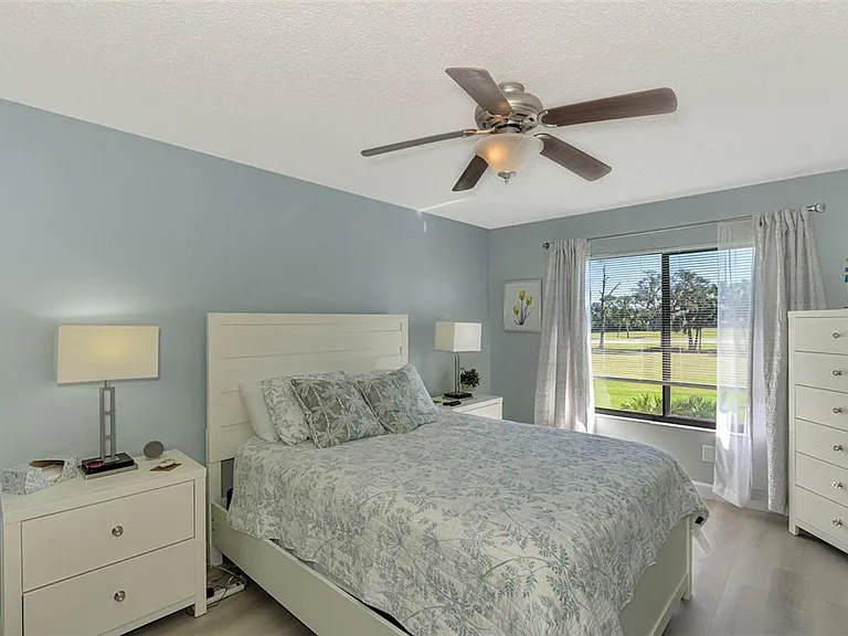 5761 Avista Dr #5761 — Photo 34