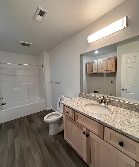 220 S Taylor St — Photo 29