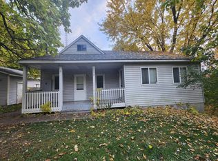 2076 Flanders Rd, North Saint Paul, MN 55109