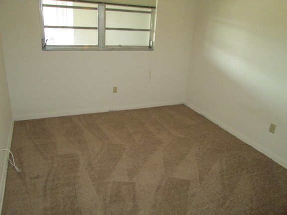 5th image of 311 Como St APT 105