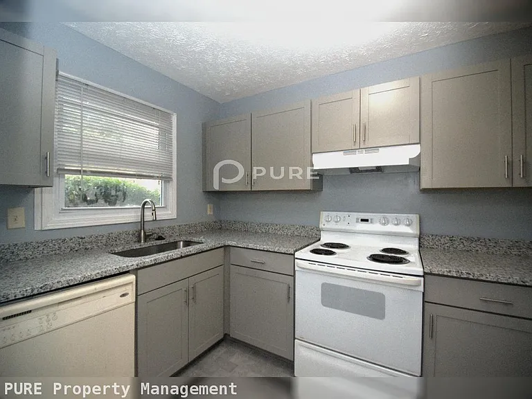 1668-1670 Wynndowne Trl SE — Photo 4