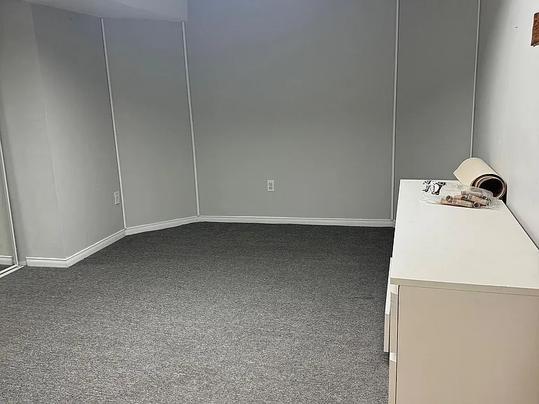 7355 Aldergrove Ct — Photo 11