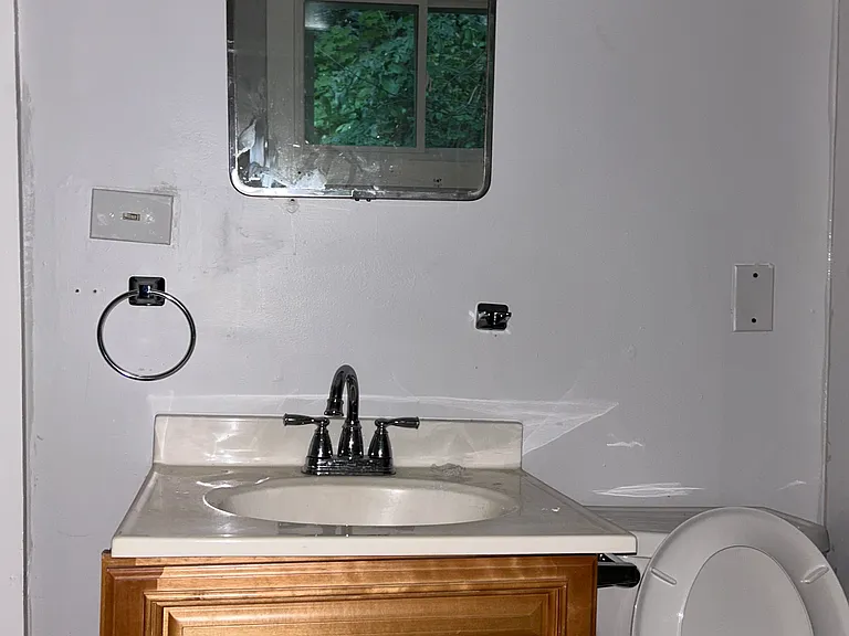 305 Congress St #1 — Photo 9