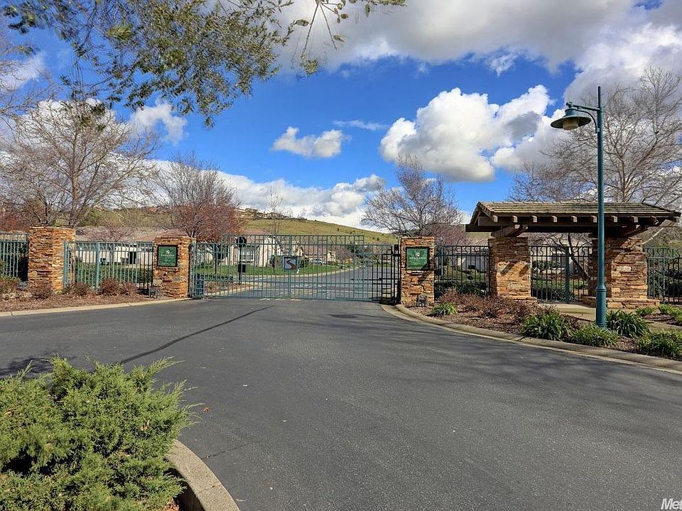 1st image of 4021 Avellano Dr