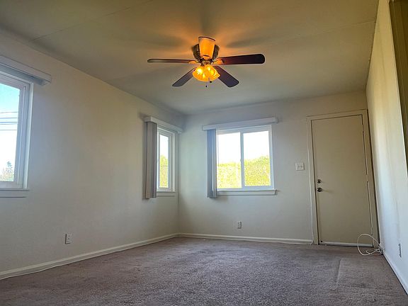3rd image of 3770 E Vineyard Ave
