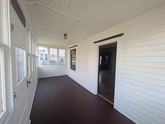front enclosed porch