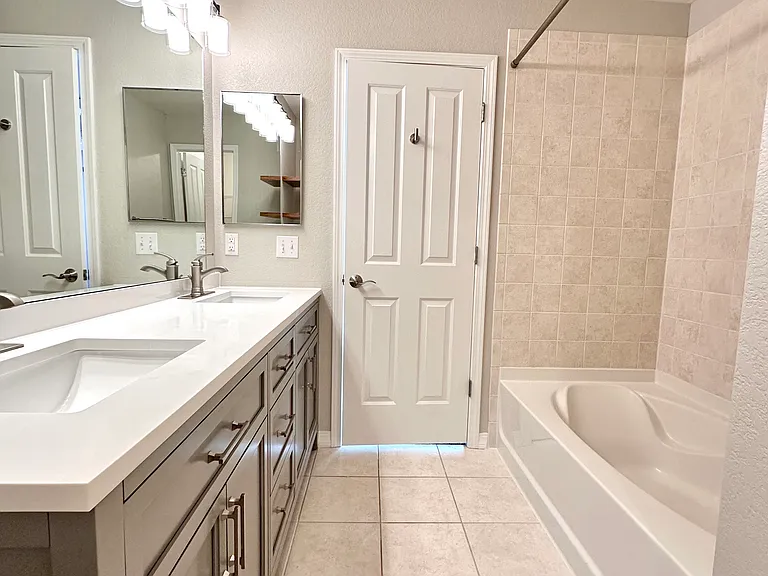Master bathroom.