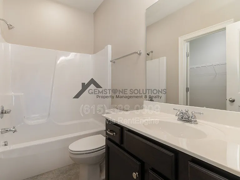 130 Hobbs Dr — Photo 23