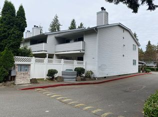 14020 SE 8th St APT 2, Bellevue, WA 98007