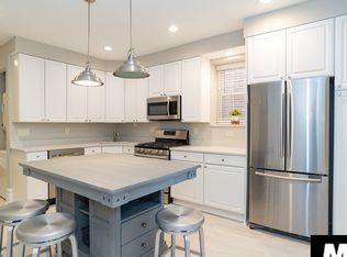 853 W Fletcher St APT 3, Chicago, IL 60657