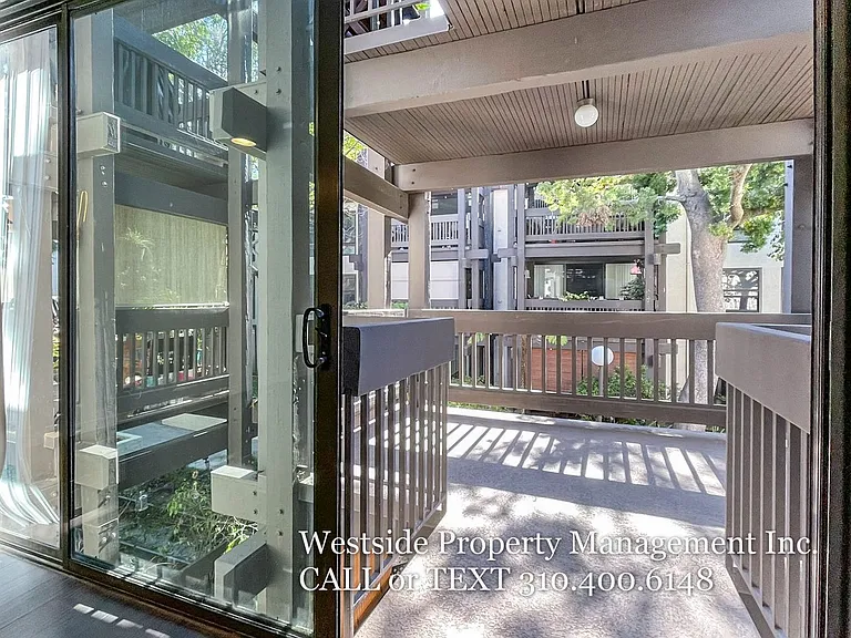 7777 W 91st St #B2150 — Photo 4