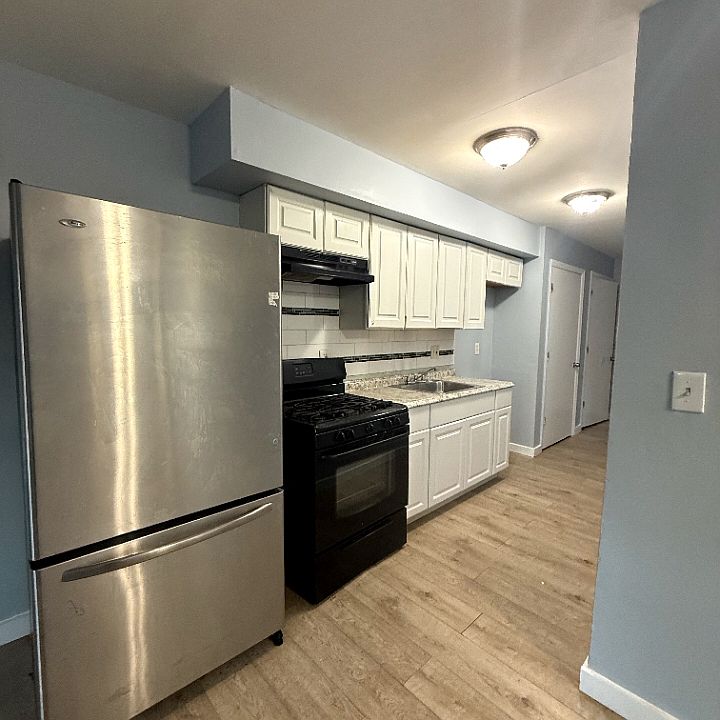 1st image of 267 Park Ave #3A
