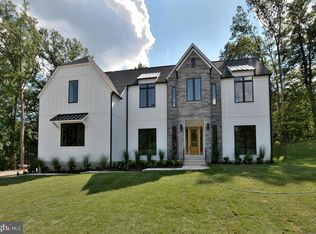 7649 Hooes Rd, Springfield, VA 22152