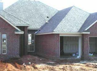 3301 Charter Oak, Edmond, OK 73034