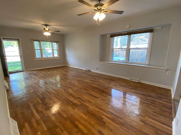 4th image of 333 W Claflin Ave