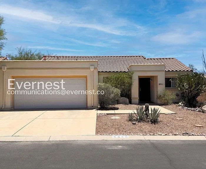 9820 N Sun Vista Pl — Photo 1