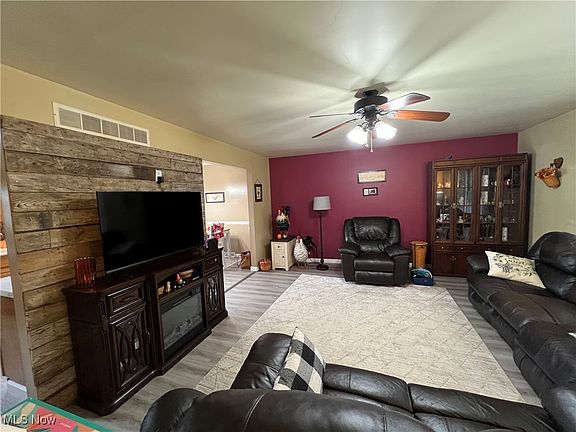 5th image of 2755 N Lawndale Pl