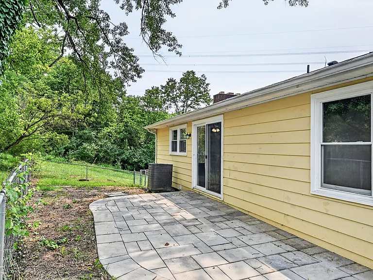 49 Oldt Dr #A — Photo 23