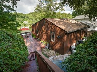 377 Skyline Lake Dr, Ringwood, NJ 07456