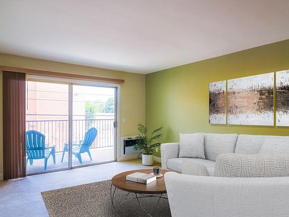 2nd image of 836 W Pennsylvania Ave APT 209