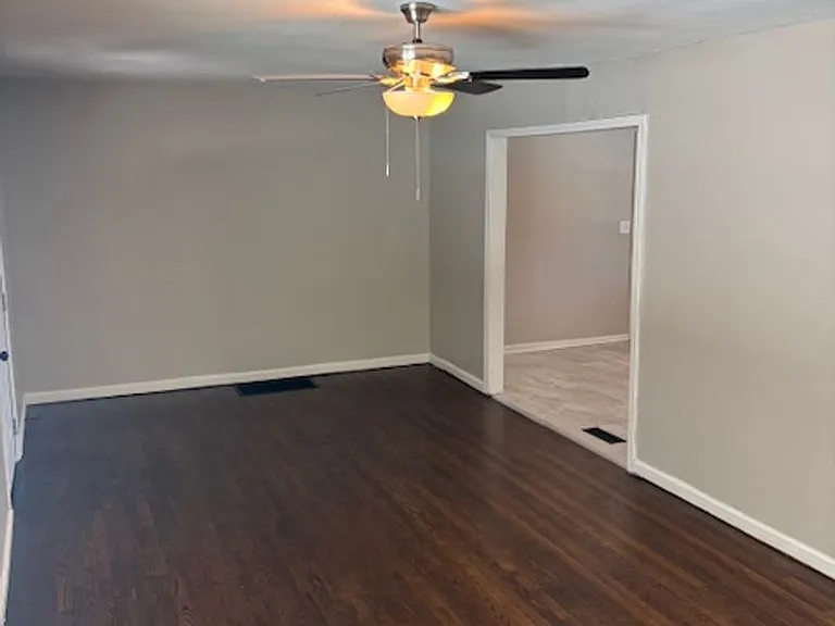 10607 Richmond Ave — Photo 8