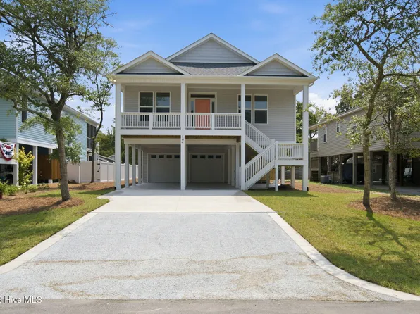 104 SE 6th Street, Oak Island, NC 28465