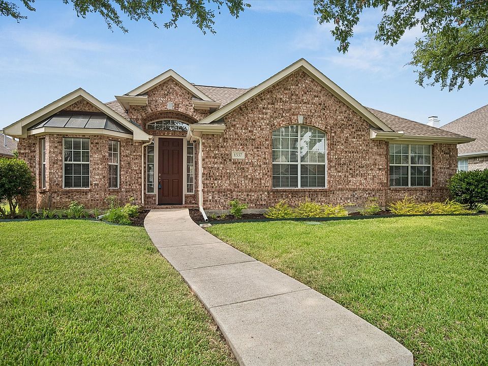 1st image of 1537 Bosque Dr