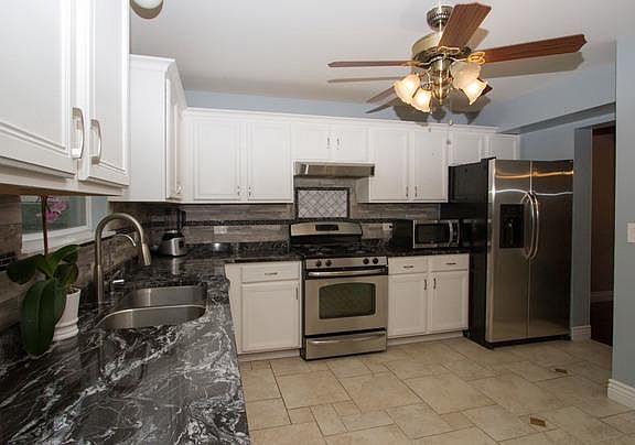 5th image of 1716 N Baldwin Ave