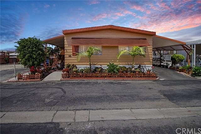 1st image of 5450 N Paramount Blvd Spc 95