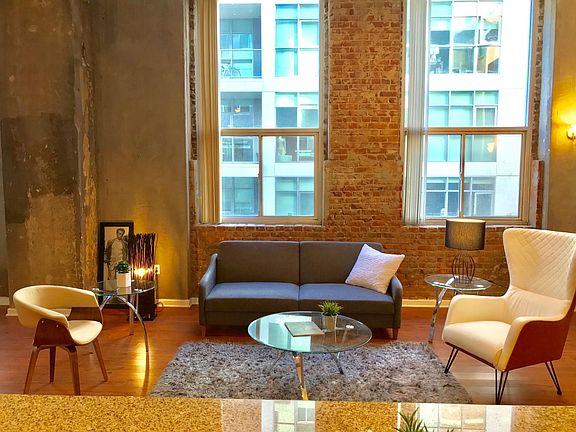 5th image of 711 S Olive St APT 316