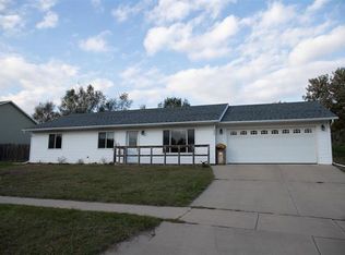 200 Thomas Rd, Reedsburg, WI 53959