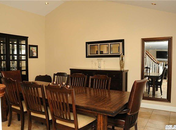 5th image of 2509 Coral Ct